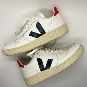 VEJA Size 6 V-10 LEATHER WHITE NAUTICO PEKIN | Great Condition